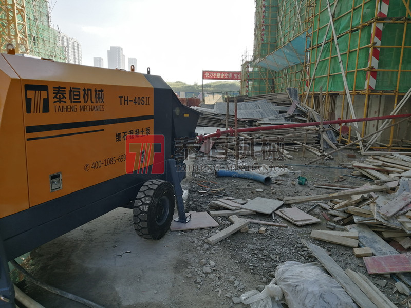 武汉2台细石泵室内地坪浇筑